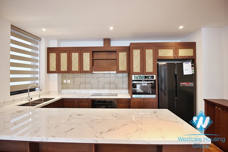 A spacious 03 bedrooms apartment for rent in Tu Hoa st, Tay Ho