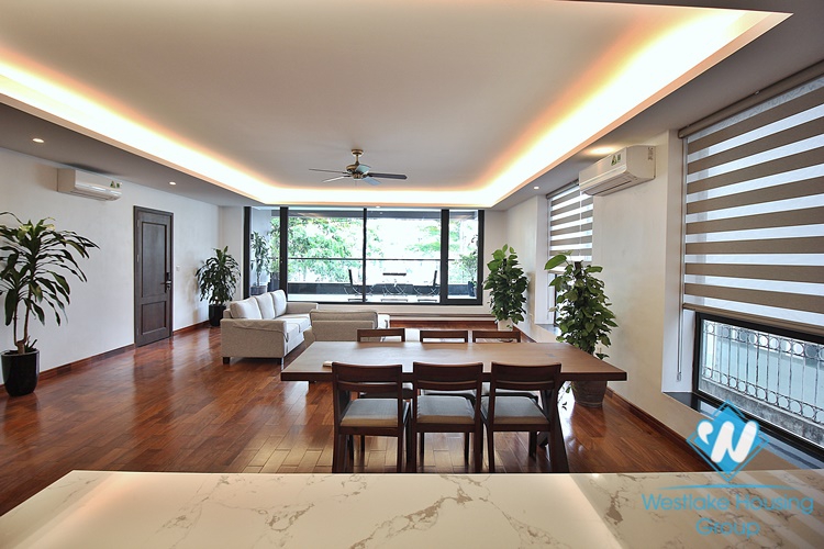 A spacious 03 bedrooms apartment for rent in Tu Hoa st, Tay Ho