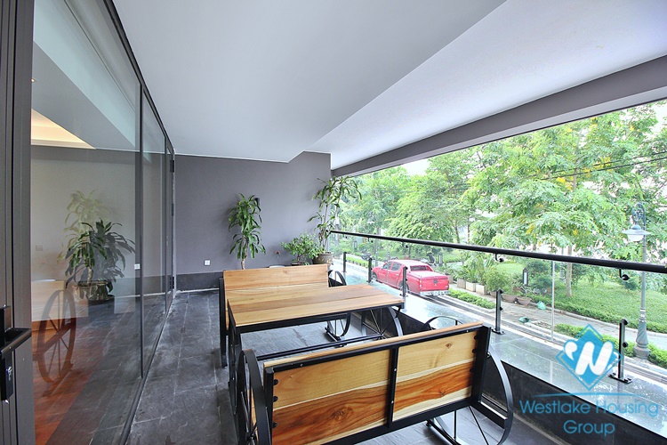 A spacious 03 bedrooms apartment for rent in Tu Hoa st, Tay Ho