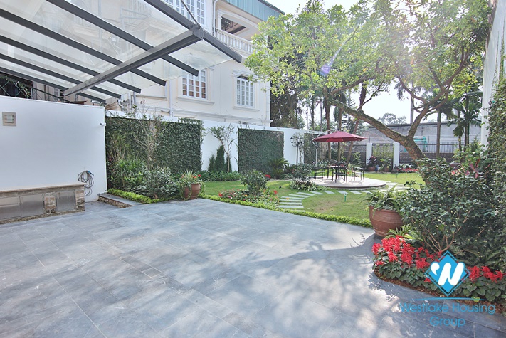 Mordern beautiful house with a super lovey backyard for rent in Tay Ho, Hanoi