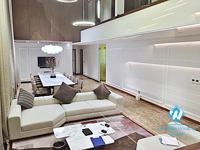 Luxury 4 bedroom apartment for rent in Dang thai mai, Tay ho