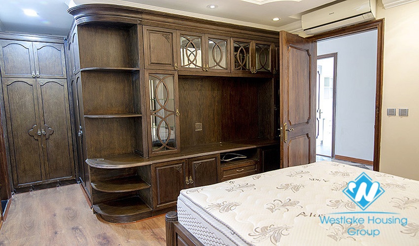 Golf and lake view 4 bedroom apartment for rent in L1 building, Ciputra, Tay Ho