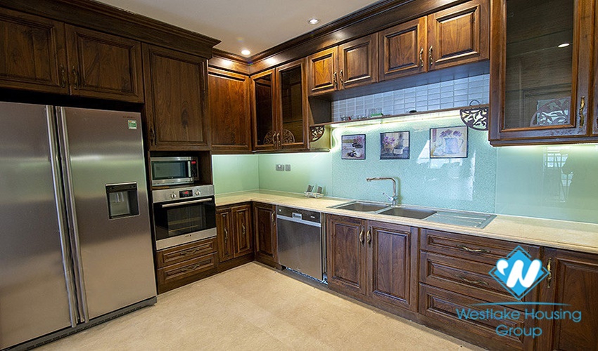 Golf and lake view 4 bedroom apartment for rent in L1 building, Ciputra, Tay Ho