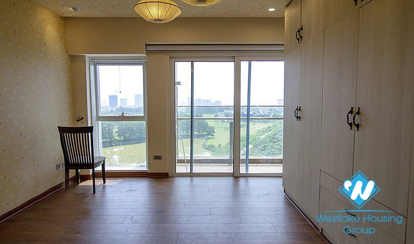Golf and lake view 4 bedroom apartment for rent in L1 building, Ciputra, Tay Ho