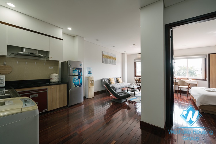 A pretty 2 bedrooms apartment for rent in Kim Ma street, Ba Dinh