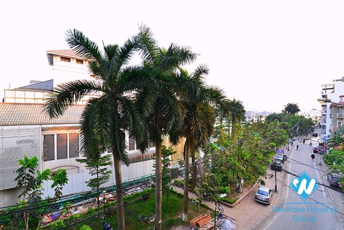 New and beautiful three bedrooms apartment for rent in Nghi Tam village, Tay Ho district, Ha Noi.