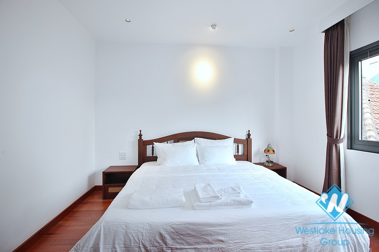 Lake view, new three bedrooms apartment for lease in Tu Hoa st, Tay Ho