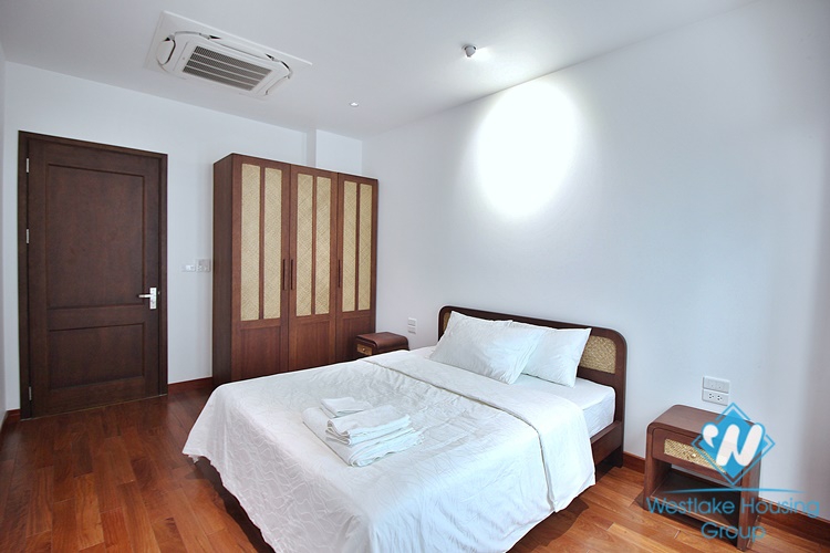 Lake view, new three bedrooms apartment for lease in Tu Hoa st, Tay Ho