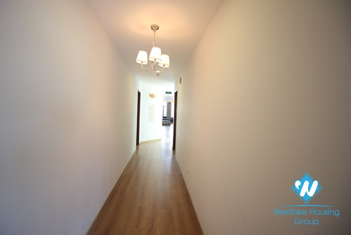 A big size apartment with 4 bedrooms on To Ngoc Van st, Tay Ho District 