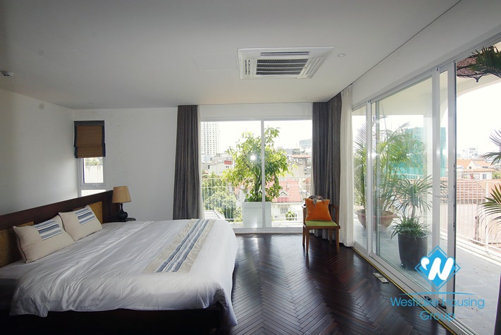 Large and high quality apartment with 4 bedrooms for rent in To Ngoc Van st, Tay Ho District 