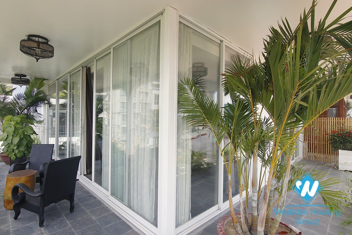 Large and high quality apartment with 4 bedrooms for rent in To Ngoc Van st, Tay Ho District 