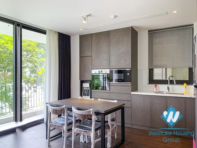 Lake view 02 bedrooms apartment in Nhat Chieu st, Tay Ho, Hanoi