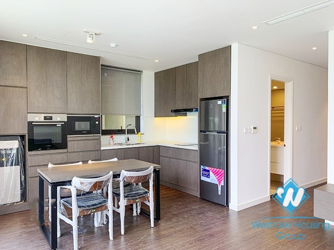 Lake view 02 bedrooms apartment in Nhat Chieu st, Tay Ho, Hanoi