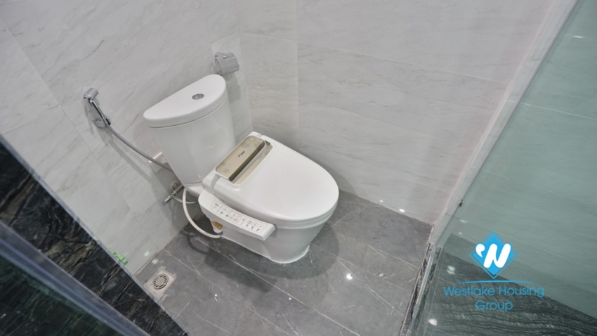 A nice and new 4 bedroom apartment for rent in Ba dinh, Ha noi