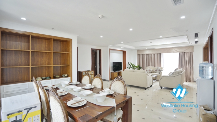 A nice and new 4 bedroom apartment for rent in Ba dinh, Ha noi