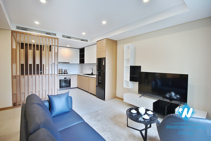 A beautiful and modern 2 bedrooms apartment for rent on Tay Ho street, Tay ho, Hanoi