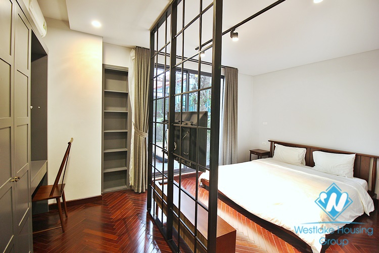 Ground floor 2 bedrooms apartment for rent in Tu Hoa st, Tay Ho