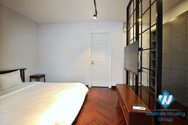 Ground floor 2 bedrooms apartment for rent in Tu Hoa st, Tay Ho