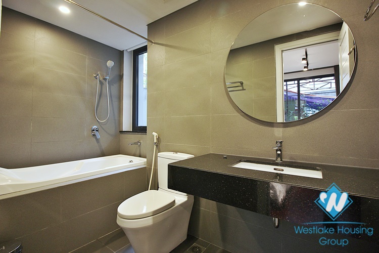 Ground floor 2 bedrooms apartment for rent in Tu Hoa st, Tay Ho