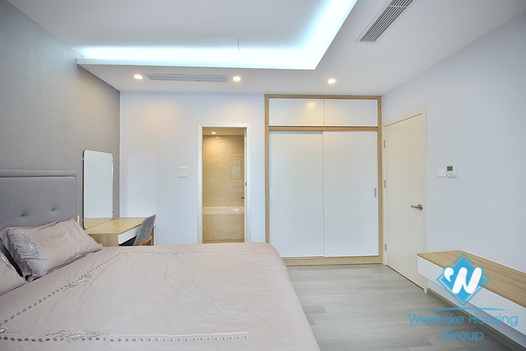 Beautiful and modern 2 bedroom apartment for rent in To Ngoc Van, Tay ho, Ha noi