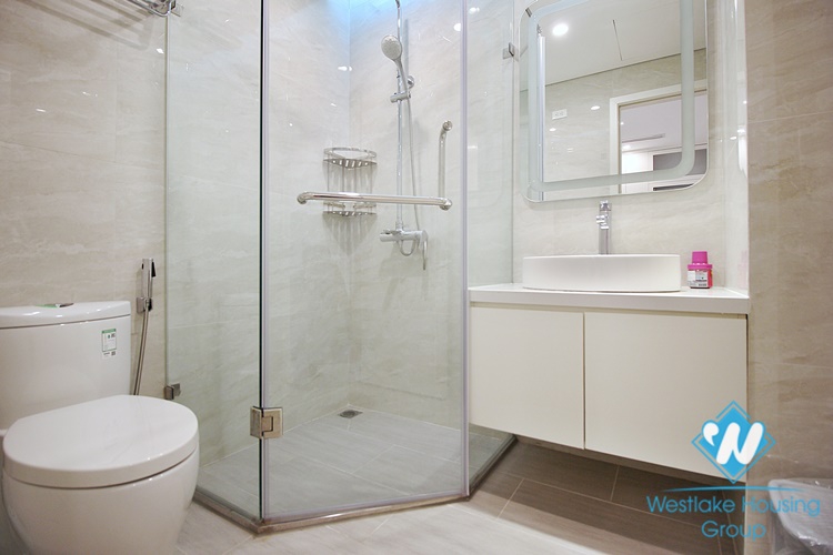 Beautiful and modern 2 bedroom apartment for rent in To Ngoc Van, Tay ho, Ha noi