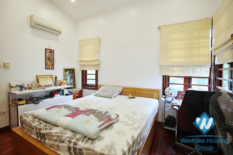 Green house with huge garden for rent in Tay Ho, Ha Noi