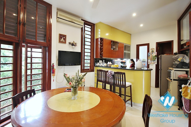 Green house with huge garden for rent in Tay Ho, Ha Noi