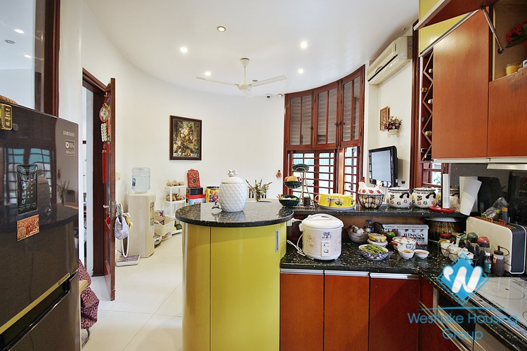 Green house with huge garden for rent in Tay Ho, Ha Noi