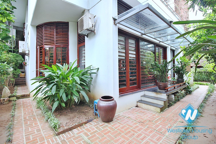Green house with huge garden for rent in Tay Ho, Ha Noi