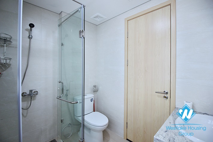 Bright and nice studio apartment for rent in Xuan Dieu st, Tay Ho District