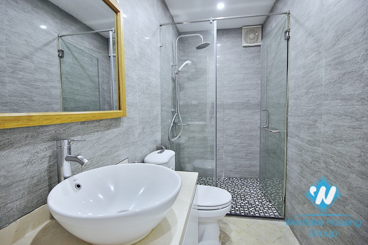 High quality apartment with 3 bedrooms, nice lake view for rent  in Quang An street, Westlake area