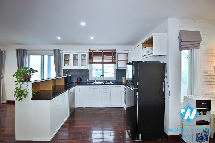 High quality apartment with 3 bedrooms, nice lake view for rent  in Quang An street, Westlake area