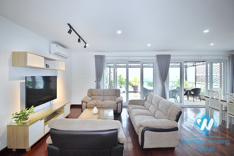 High quality apartment with 3 bedrooms, nice lake view for rent  in Quang An street, Westlake area