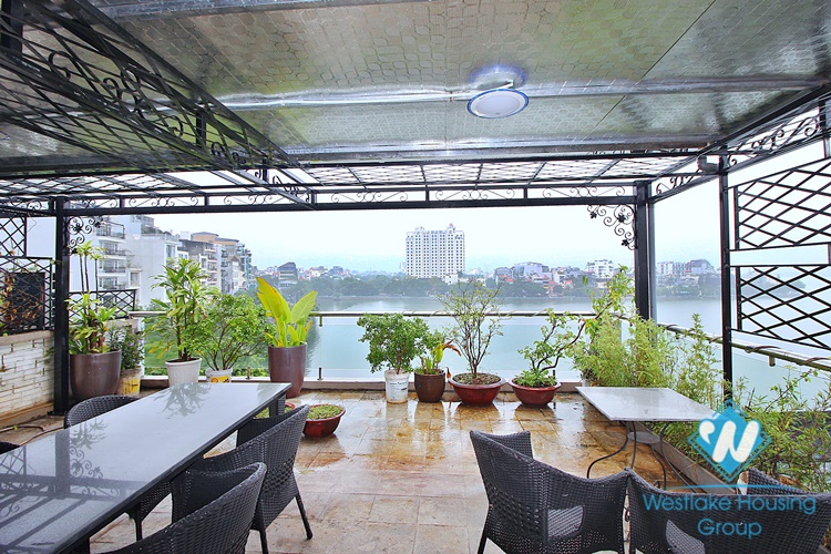 High quality apartment with 3 bedrooms, nice lake view for rent  in Quang An street, Westlake area