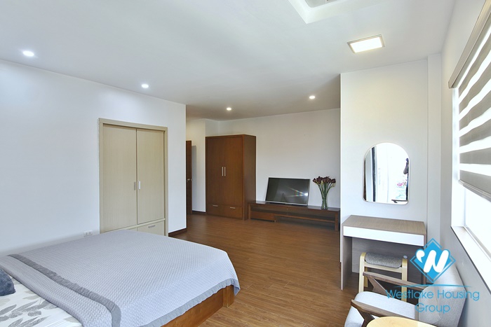 Newly and spacious 3 bedroom apartment for rent in Tay ho, Hanoi