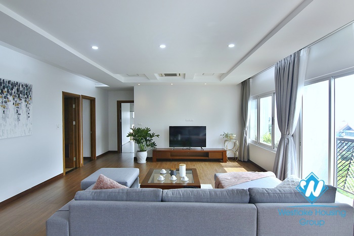 Newly and spacious 3 bedroom apartment for rent in Tay ho, Hanoi