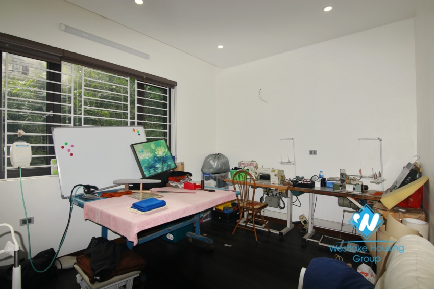 Modern villa for rent in Long Bien