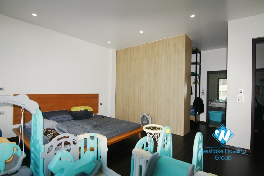 Modern villa for rent in Long Bien
