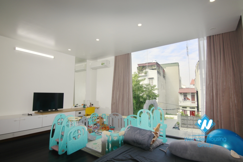 Modern villa for rent in Long Bien