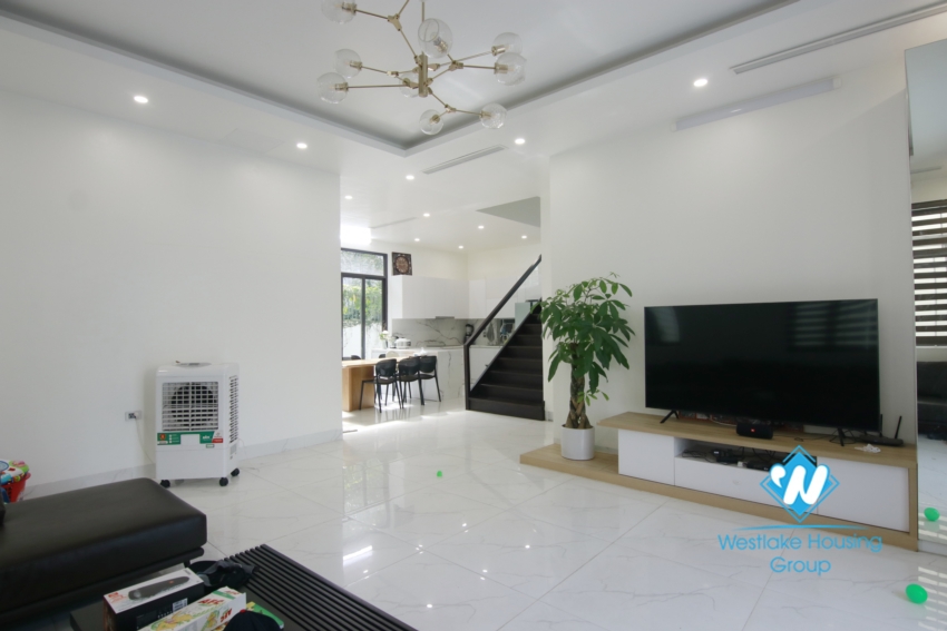 Modern villa for rent in Long Bien
