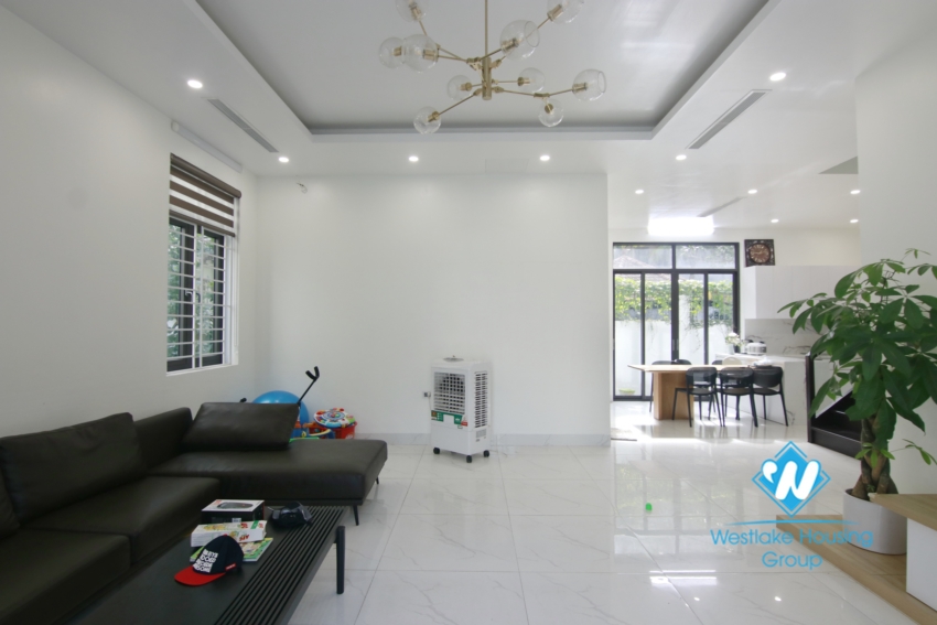 Modern villa for rent in Long Bien