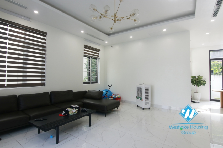 Modern villa for rent in Long Bien
