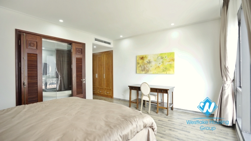A nice and new 4 bedroom apartment for rent in Ba dinh, Ha noi