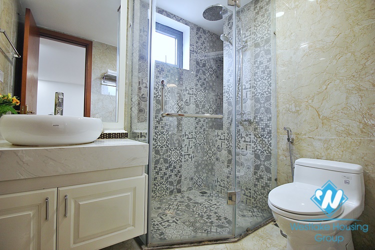 A pretty three bedrooms apartment for rent in Xuan Dieu st, Tay Ho