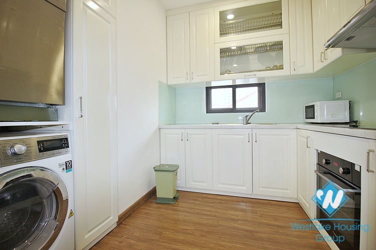 A pretty three bedrooms apartment for rent in Xuan Dieu st, Tay Ho