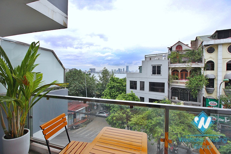A pretty three bedrooms apartment for rent in Xuan Dieu st, Tay Ho