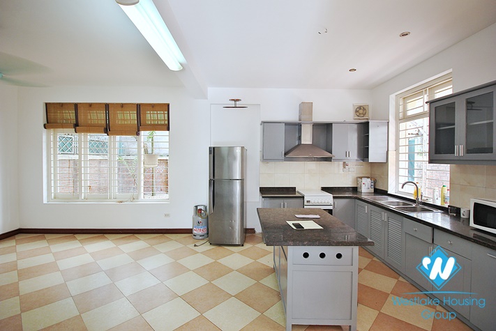 Beautiful garden house for rent in Au Co street, Tay Ho District, Ha Noi