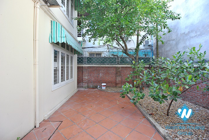 Beautiful garden house for rent in Au Co street, Tay Ho District, Ha Noi