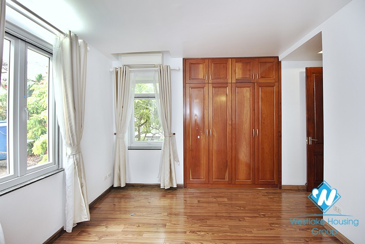 A cozy five bedrooms house for rent in Dang Thai Mai area, Tay Ho