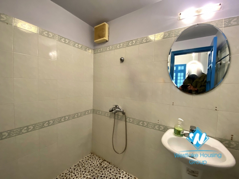 Green 3 beds house with front-yard for rent in Tu Hoa area, Tay Ho